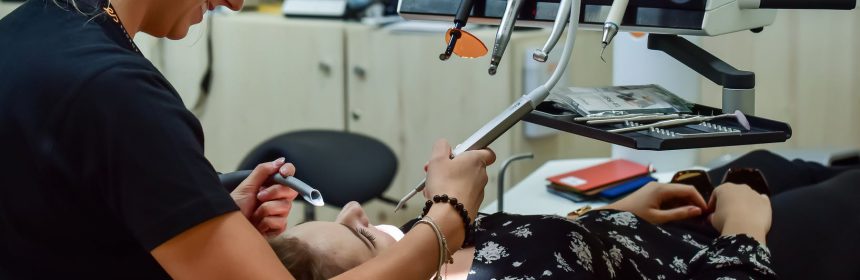 Los aspiradores quirúrgicos proporcionan comodidad al paciente y facilitan la tarea al odontólogo